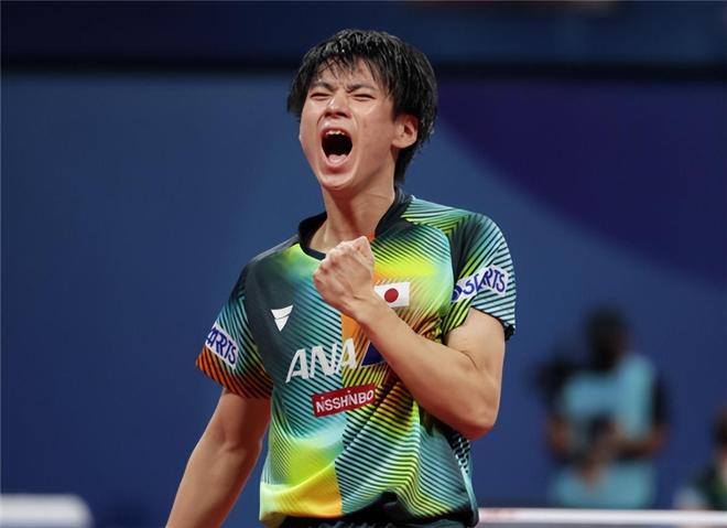 关于100T碾压TES，Hanssama完成史诗逆转焦点之战半决赛，强势挺进下一轮的信息