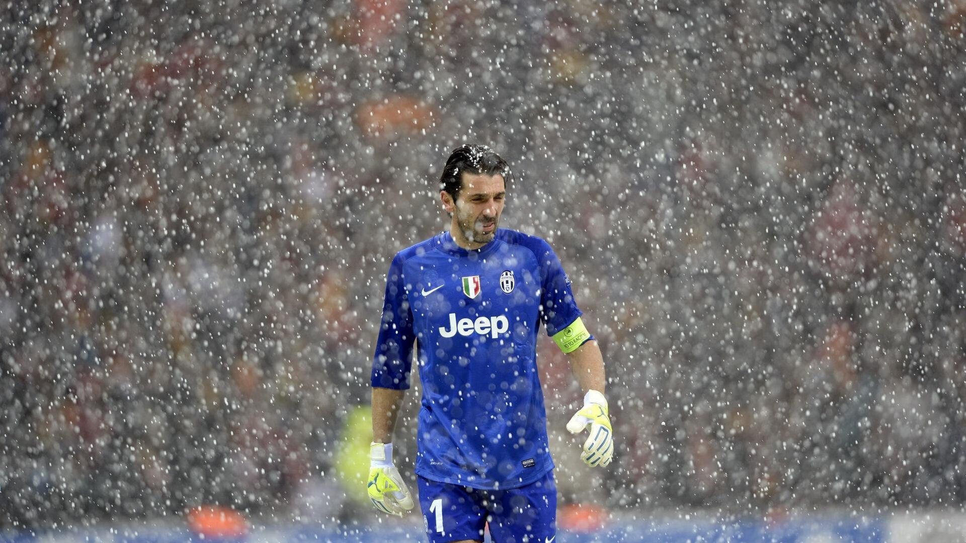 巴黎圣日耳曼战术碾压曼城，德布劳内逆境刷新传奇纪录